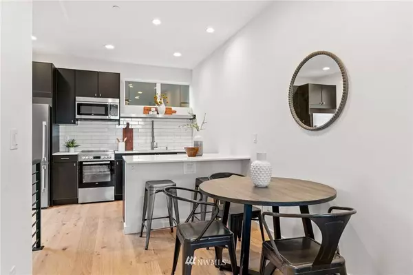 6234 C Stanley AVE S, Seattle, WA 98108