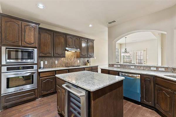 3015 Larreta, Grand Prairie, TX 75054