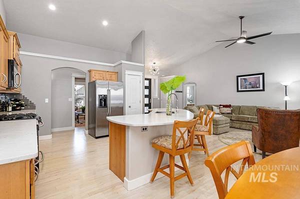 4846 N Arrow Villa Way, Boise, ID 83703