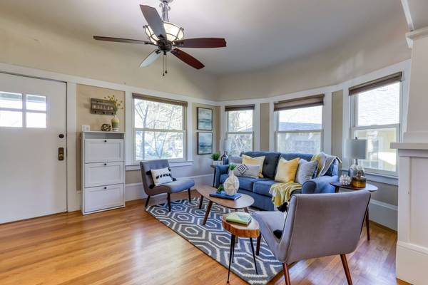 2107 24th St, Sacramento, CA 95818