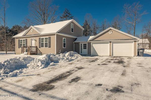 130 Northern  BLVD, Hagaman, NY 12086