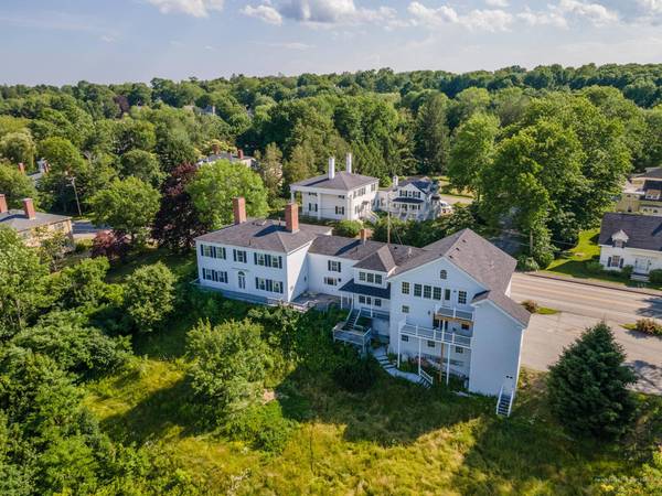 213 High Street, Belfast, ME 04915