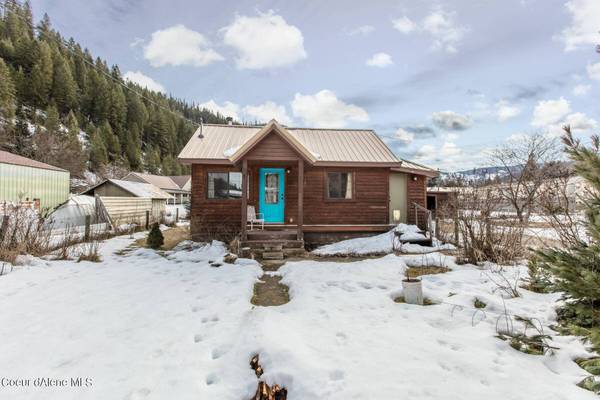 43 Barker Lp, Pinehurst, ID 83850