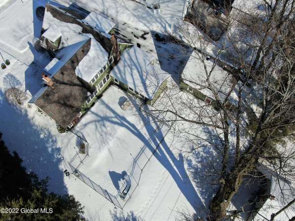 20 S Park DR, Gloversville, NY 12078