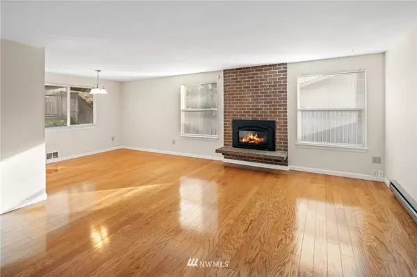 4520 S 257th ST, Kent, WA 98032