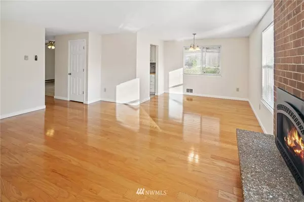 4520 S 257th ST, Kent, WA 98032