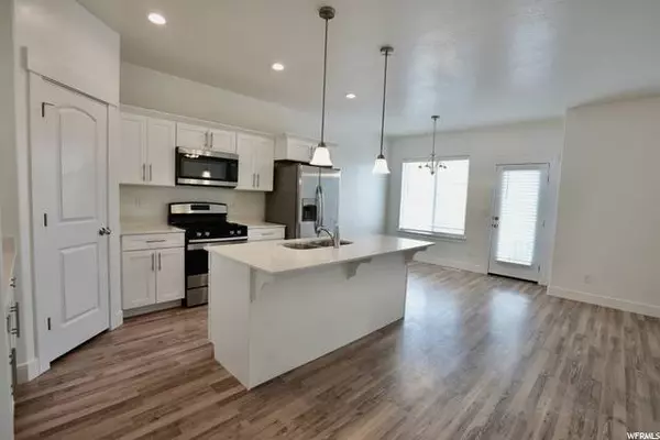 16044 S BODMIN WAY W #319, Bluffdale, UT 84065