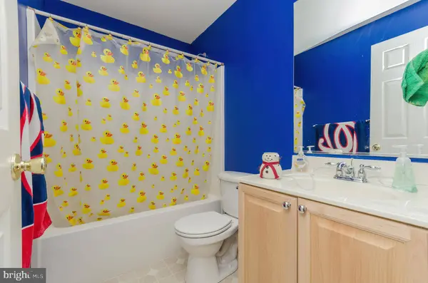 51 DUNMORE CT, Falling Waters, WV 25419