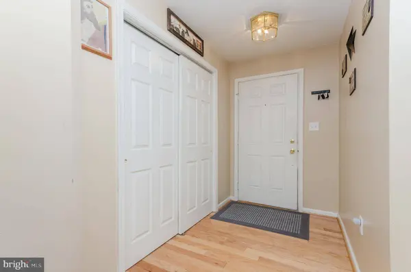 51 DUNMORE CT, Falling Waters, WV 25419