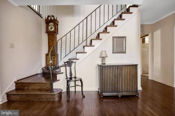 1000 RIVERTON RD, Moorestown, NJ 08057