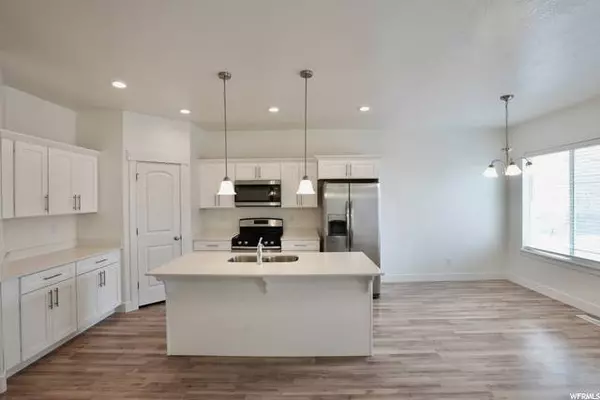 16044 S BODMIN WAY W #319, Bluffdale, UT 84065