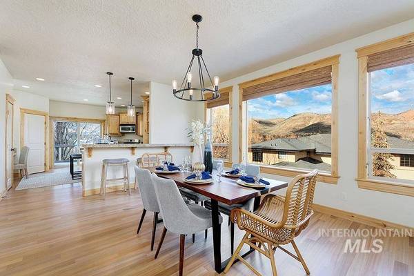 4887 N Villa Ridge Way, Boise, ID 83703