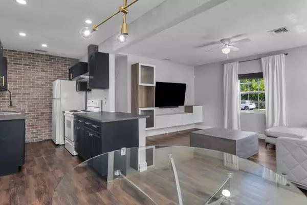 1595 NE 174 St, North Miami Beach, FL 33162