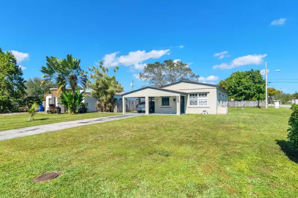 1595 NE 174 St, North Miami Beach, FL 33162