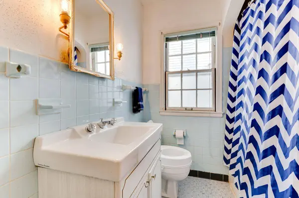 4423 Newton AVE N, Minneapolis, MN 55412