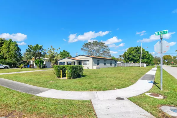 1595 NE 174 St, North Miami Beach, FL 33162