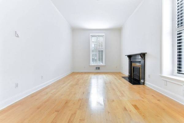 160 Commonwealth Ave #211, Boston, MA 02116