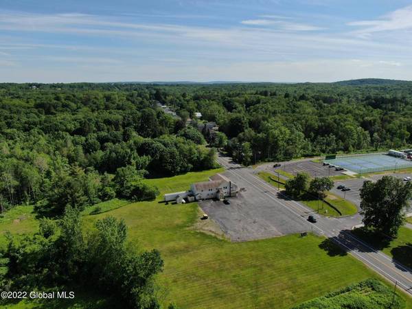 5306 Sacandaga RD, Galway, NY 12074