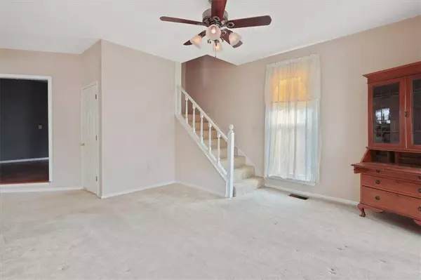 295 N Main ST, Zionsville, IN 46077