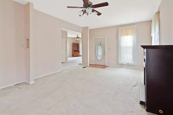 295 N Main ST, Zionsville, IN 46077