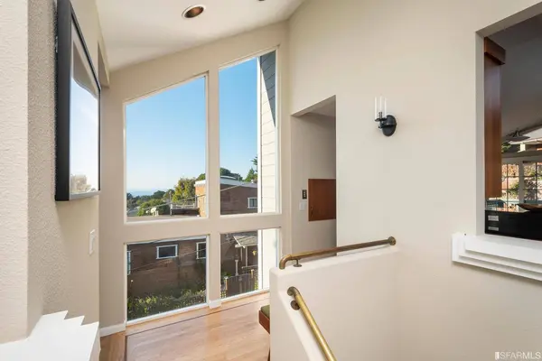 745 Rockaway Beach AVE, Pacifica, CA 94044