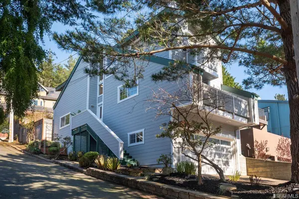 745 Rockaway Beach AVE, Pacifica, CA 94044