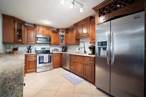 4327 S HUBERT AVE, Tampa, FL 33611