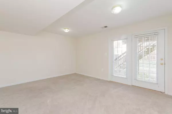 25 STOWE CT, Inwood, WV 25428