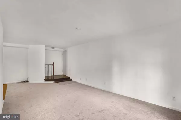 11210 CHERRY HILL RD #105, Beltsville, MD 20705