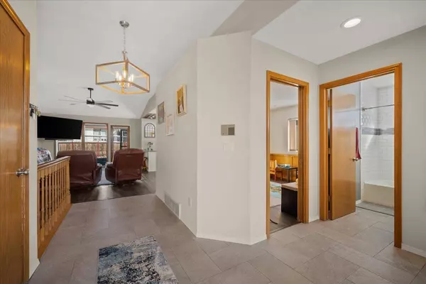 9708 W Champion Ln, Cheney, WA 99004
