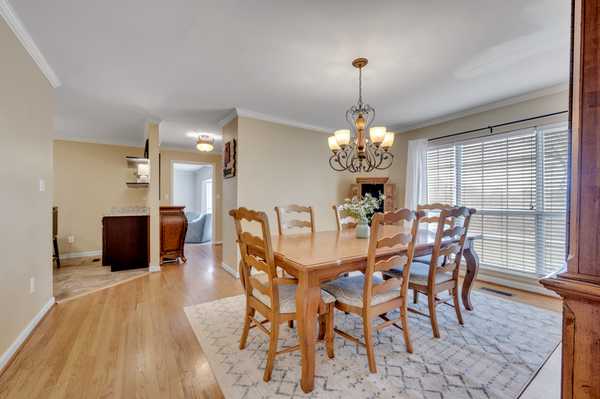 dining_room_bessemer_home_for_sale_deblong.com_realtor_real_estate_agent