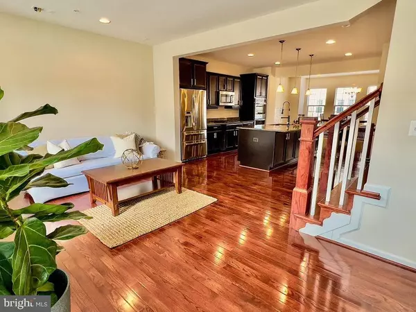 725 RIVER MIST DR #182, Oxon Hill, MD 20745