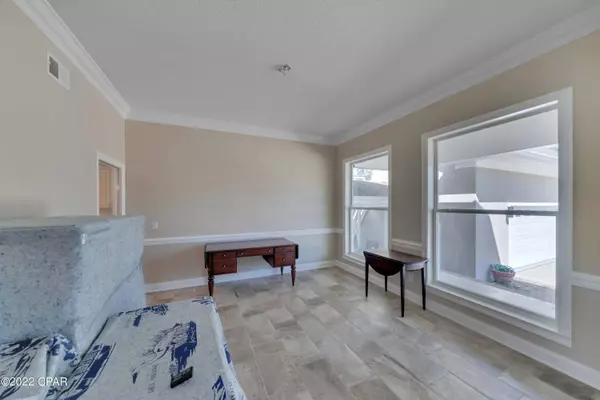 817 Dolphin Drive, Panama City, FL 32408