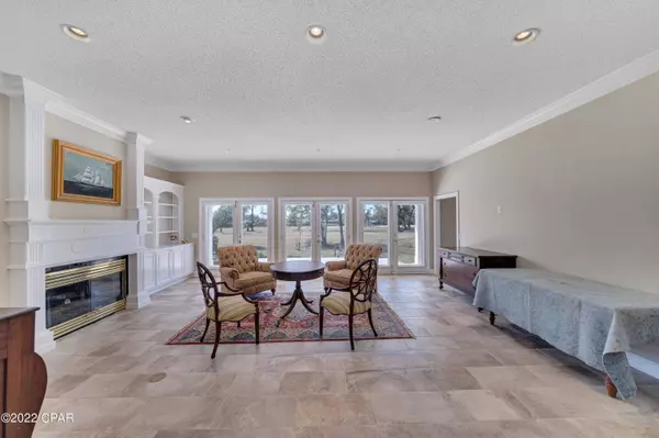 817 Dolphin Drive, Panama City, FL 32408