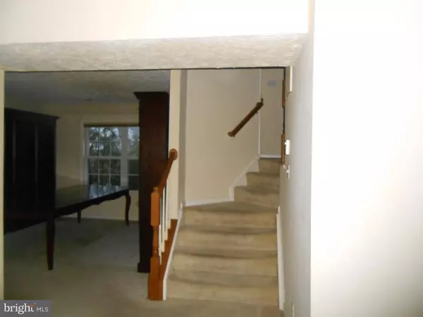 124 CHURCHILL DR, Stephens City, VA 22655