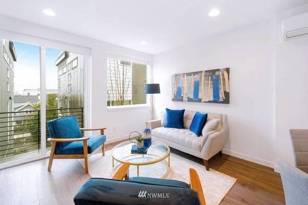 1940 10th AVE W #B, Seattle, WA 98119