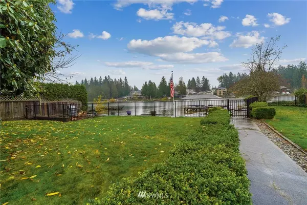 6342 S Island DR E, Bonney Lake, WA 98391