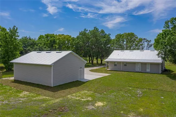 4422 FUSSELL RD, Polk City, FL 33868
