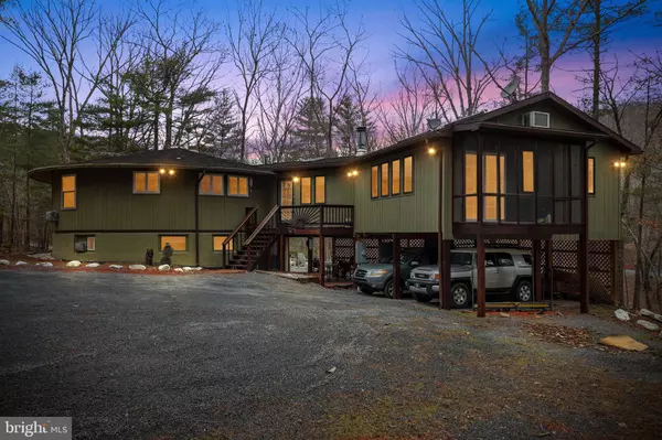 179 SIDELING MOUNTAIN TRL, Great Cacapon, WV 25422