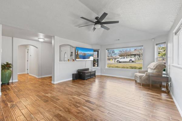 3498 Viewpoint DR, Medford, OR 97504