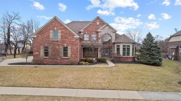 11689 Darsley DR, Fishers, IN 46037