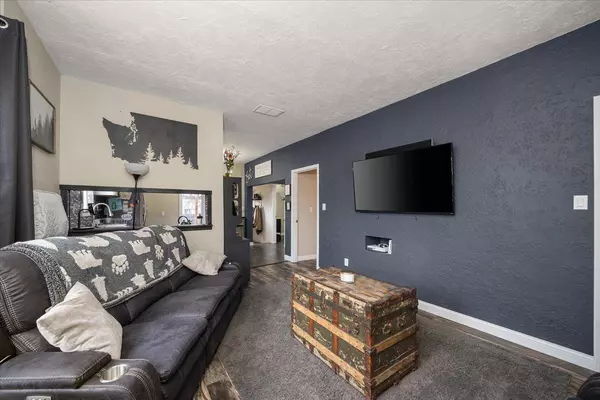 218 E Courtland Ave, Spokane, WA 99207