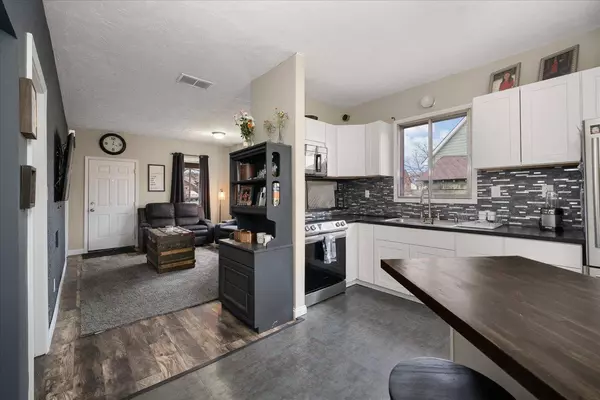 218 E Courtland Ave, Spokane, WA 99207