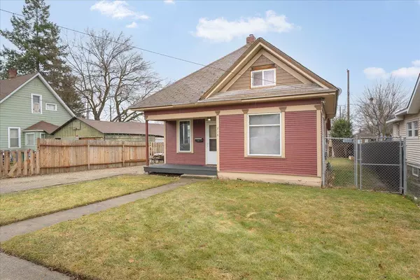 218 E Courtland Ave, Spokane, WA 99207