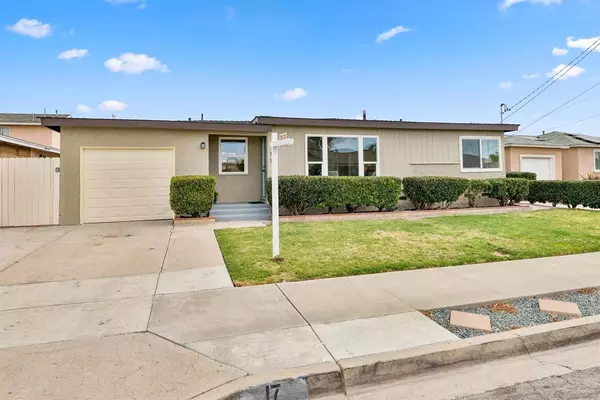 17 S Drexel Ave, National City, CA 91950