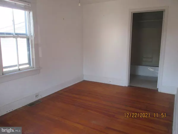 10 W H ST, Brunswick, MD 21716