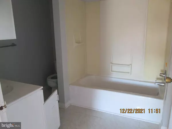 10 W H ST, Brunswick, MD 21716