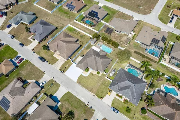 1597 DOVES VIEW CIR, Auburndale, FL 33823