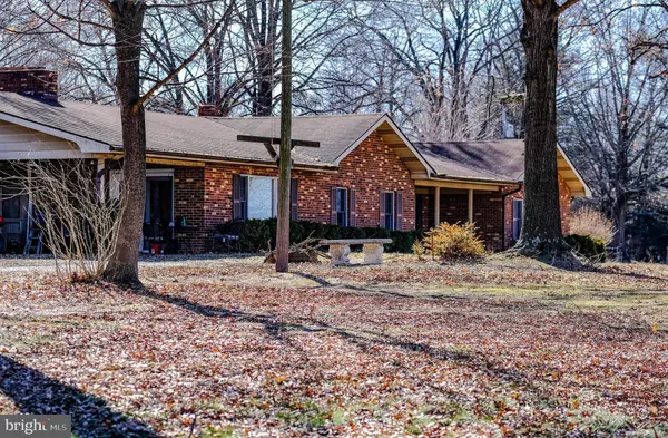 410 CAVE SPRING LN, Edinburg, VA 22824