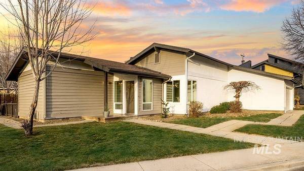 4266 W Wood Acres Ct